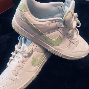 Nike White and Mint Green Shoes